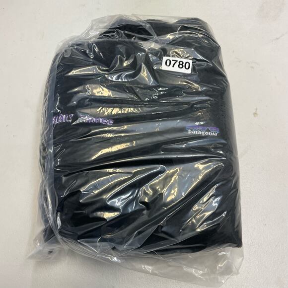 Women's PATAGONIA Polartec 1/4 Snap-T Black Fleece Pullover Sweater Small - Picture 10 of 13